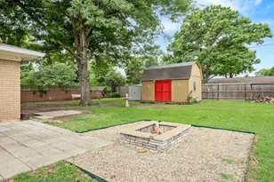 217 Glenn Dr, Hurst, TX 76053 - Photo 27