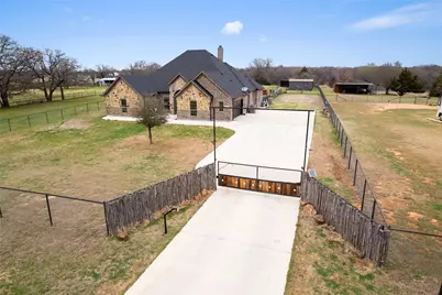 294 County Road 3386, Paradise, TX 76073 - Photo 1