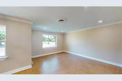3201 Lakeland Street, Fort Worth, TX 76111 - Photo 5