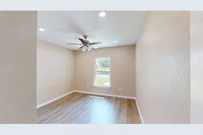 3201 Lakeland Street, Fort Worth, TX 76111 - Photo 17