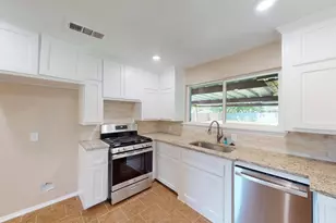 3201 Lakeland St, Fort Worth, TX 76111 - Photo 9