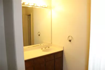 2207 Canterbury Court, Denton, TX 76205 - Photo 9