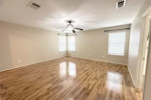 809 Essex Dr, McKinney, TX 75071 - Photo 11