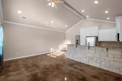 402 Spring Street, McGregor, TX 76657 - Photo 3