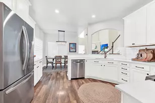 3024 Greenway Dr, Burleson, TX 76028 - Photo 7