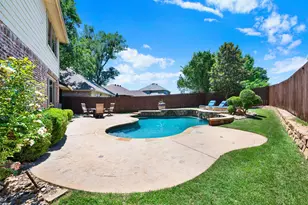 3024 Greenway Dr, Burleson, TX 76028 - Photo 23