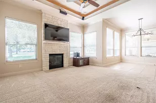 6417 Colonial Dr, Granbury, TX 76049 - Photo 11