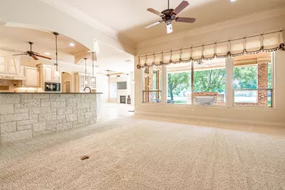 6417 Colonial Drive, Granbury, TX 76049 - Photo 9