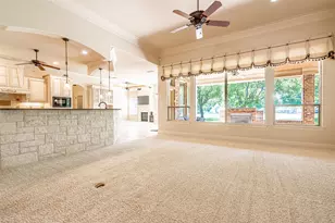 6417 Colonial Dr, Granbury, TX 76049 - Photo 9