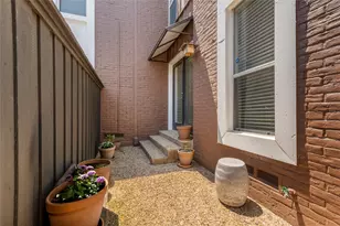 5928 Sandhurst Ln, Dallas, TX 75206 - Photo 23