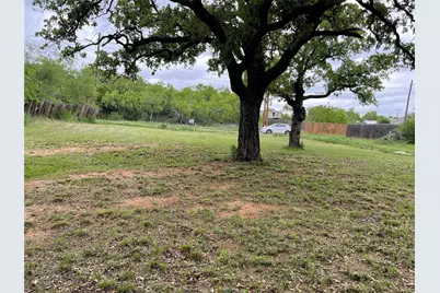 916 W Moss Street, Eastland, TX 76448 - Photo 3