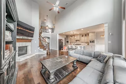 1112 Mesa Crest Drive, Fort Worth, TX 76052 - Photo 3