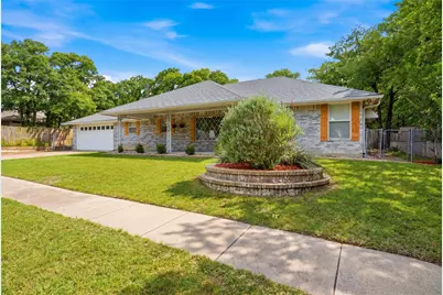 217 Spruce Circle, Azle, TX 76020 - Photo 3