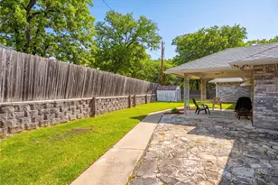 217 Spruce Cir, Azle, TX 76020 - Photo 37