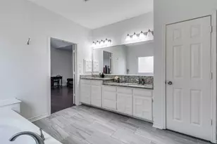 8321 Bristol Ct, Rowlett, TX 75089 - Photo 17
