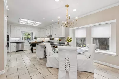 9631 Hilldale Drive, Dallas, TX 75231 - Photo 13