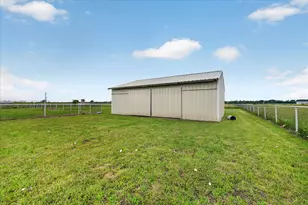 7145 Donald Rd, Krum, TX 76249 - Photo 29