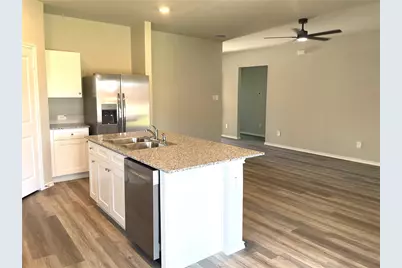 5552 Rollins Drive, Krum, TX 76249 - Photo 9