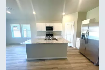 5552 Rollins Drive, Krum, TX 76249 - Photo 7