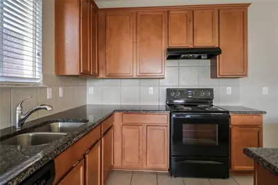 7425 Bronsind Trail, Fort Worth, TX 76131 - Photo 7