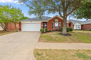 136 Goldeneye Ln, Fort Worth, TX 76120 - Photo 1