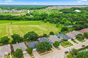 136 Goldeneye Ln, Fort Worth, TX 76120 - Photo 5