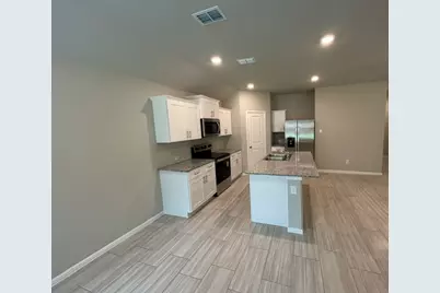 333 Lubbock Drive, Azle, TX 76020 - Photo 9