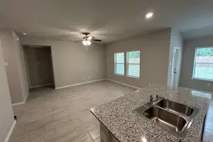 333 Lubbock Dr, Azle, TX 76020 - Photo 11