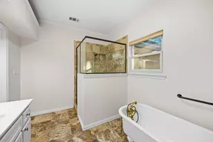 1044 E Woodridge Rd, Waxahachie, TX 75165 - Photo 17