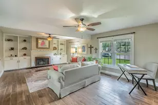 1312 W Lavender Ln, Arlington, TX 76013 - Photo 13