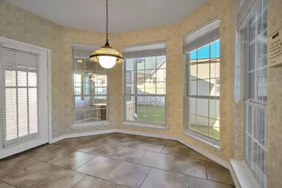 4213 Forestedge Drive, Grand Prairie, TX 75052 - Photo 13