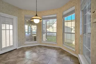 4213 Forestedge Dr, Grand Prairie, TX 75052 - Photo 13
