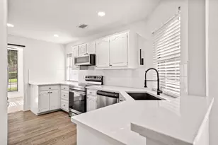 381 Arbor Ln, Euless, TX 76039 - Photo 9