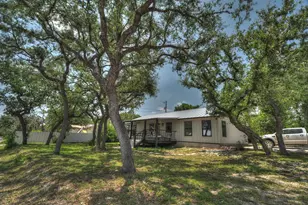 190 Oak Hl Dr, Leakey, TX 78873 - Photo 3