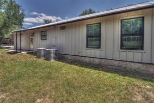 190 Oak Hl Dr, Leakey, TX 78873 - Photo 7