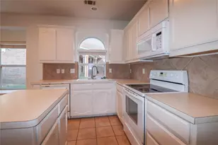 12532 Clarksburg Trail, Fort Worth, TX 76244 - Photo 5