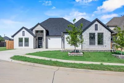 7203 Harris Place, Arlington, TX 76001 - Photo 3