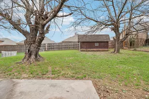413 Glenhaven Dr, Azle, TX 76020 - Photo 37