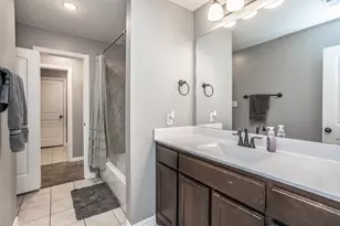 1816 Vallana Dr, Gainesville, TX 76240 - Photo 25