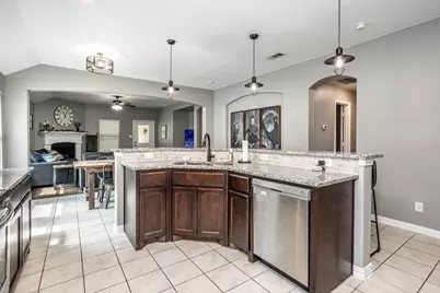 1816 Vallana Drive, Gainesville, TX 76240 - Photo 9