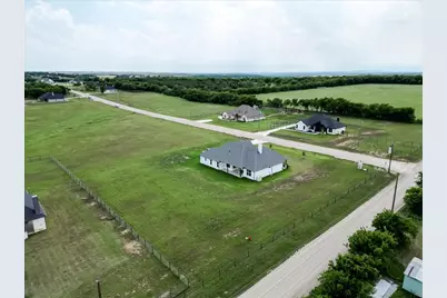 8524 Bronco Drive, Godley, TX 76044 - Photo 31