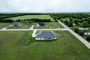 8524 Bronco Dr, Godley, TX 76044 - Photo 31