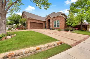 525 Adventurous Shield Dr, Lewisville, TX 75056 - Photo 3