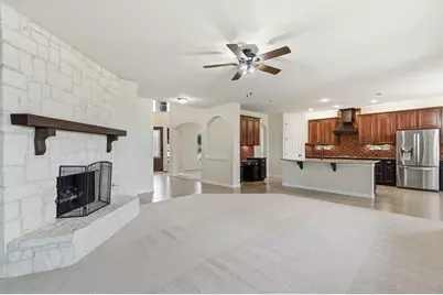 404 Sodbury Court, Roanoke, TX 76262 - Photo 7