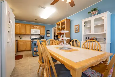 623 Newlin Lane, Granbury, TX 76048 - Photo 9