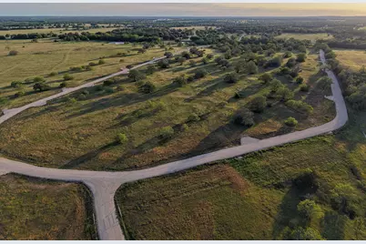 784 Main Loop Loop, Waelder, TX 78959 - Photo 3