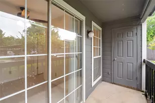 18333 Roehampton Dr, Dallas, TX 75252 - Photo 17