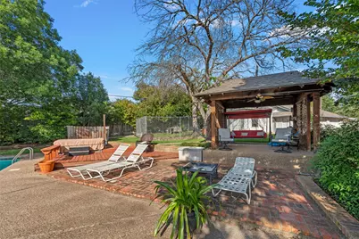 10011 Lost Oak Ridge Drive, Woodway, TX 76712 - Photo 29