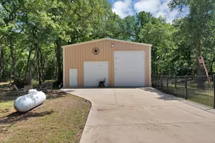 116 Chloe Ct, Boyd, TX 76023 - Photo 29