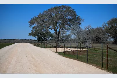 382 Main Loop Loop, Waelder, TX 78959 - Photo 7